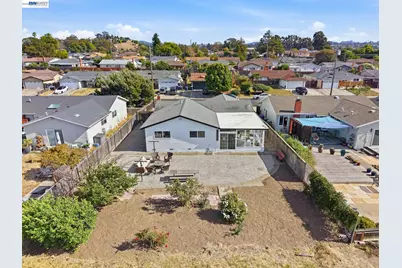 2167 Cypress Ave, San Pablo, CA 94806 - Photo 47