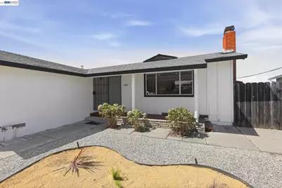 2167 Cypress Ave, San Pablo, CA 94806 - Photo 5