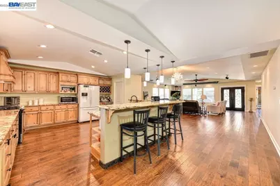 8545 Hilton Way, Fair Oaks, CA 95628 - Photo 5
