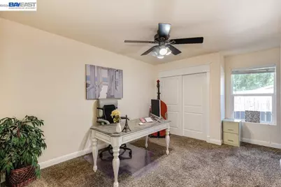 8545 Hilton Way, Fair Oaks, CA 95628 - Photo 13
