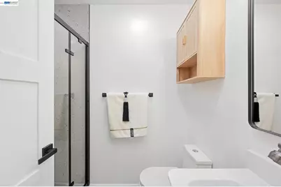 4884 Larimer Way, Castro Valley, CA 94546 - Photo 51
