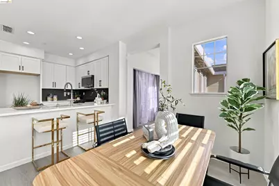 23389 Canyon Terrace Dr, Castro Valley, CA 94552 - Photo 11