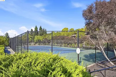 23389 Canyon Terrace Dr, Castro Valley, CA 94552 - Photo 27