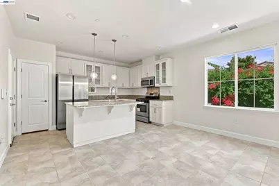 5372 Chesbro Ave., San Jose, CA 95123 - Photo 9