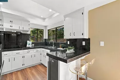 4082 Treat Blvd, Concord, CA 94518 - Photo 9