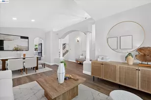 8039 Canyon Creek Cir, Pleasanton, CA 94588 - Photo 7