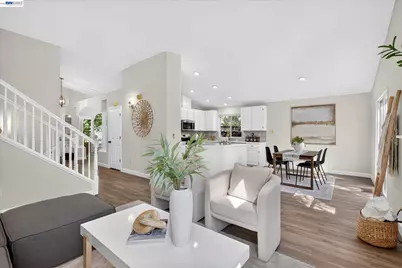 8039 Canyon Creek Cir, Pleasanton, CA 94588 - Photo 11