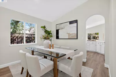 8039 Canyon Creek Cir, Pleasanton, CA 94588 - Photo 9