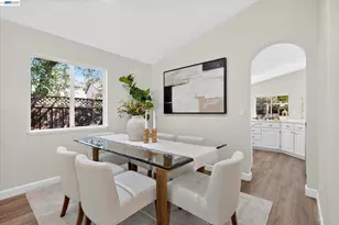 8039 Canyon Creek Cir, Pleasanton, CA 94588 - Photo 9