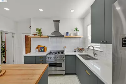 1919 48th Ave, Oakland, CA 94601 - Photo 13