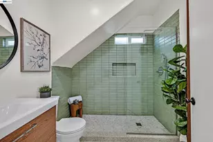 1919 48th Ave, Oakland, CA 94601 - Photo 25