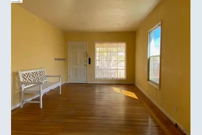 2814 Roosevelt Ave, Richmond, CA 94804 - Photo 9