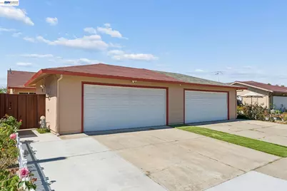 31261 Fredi St, Union City, CA 94587 - Photo 5