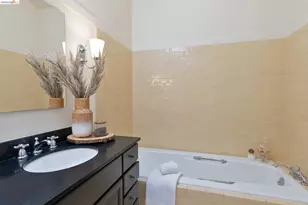 22 Kensington Ct, Kensington, CA 94707 - Photo 27