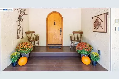 35575 Palomares Rd, Castro Valley, CA 94552 - Photo 3