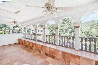 35575 Palomares Rd, Castro Valley, CA 94552 - Photo 17