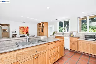 35575 Palomares Rd, Castro Valley, CA 94552 - Photo 25