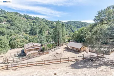 35575 Palomares Rd, Castro Valley, CA 94552 - Photo 61