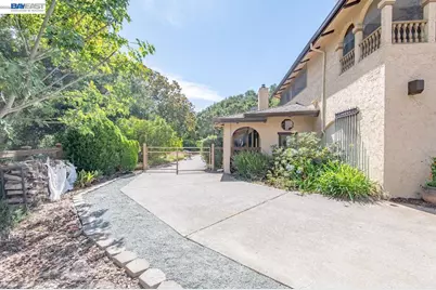 35575 Palomares Rd, Castro Valley, CA 94552 - Photo 71
