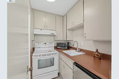 400 Davey Glen Rd #4824, Belmont, CA 94002 - Photo 17