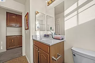 15100 Shining Star Ln, San Leandro, CA 94579 - Photo 29