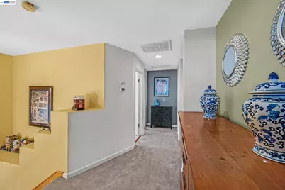 15100 Shining Star Ln, San Leandro, CA 94579 - Photo 25