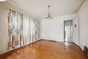 5621 Roberts Ave, Oakland, CA 94605 - Photo 3