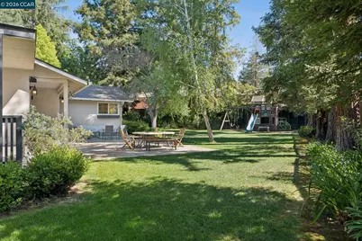 837 Tully Way, Concord, CA 94518 - Photo 39