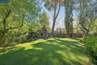 837 Tully Way, Concord, CA 94518 - Photo 47