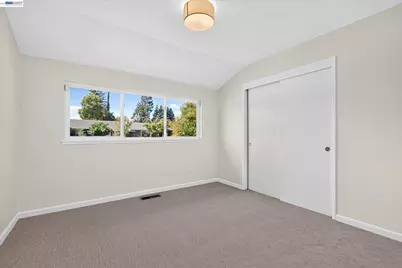 1740 Argonne Dr, Concord, CA 94518 - Photo 29