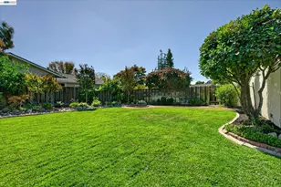 1740 Argonne Dr, Concord, CA 94518 - Photo 45