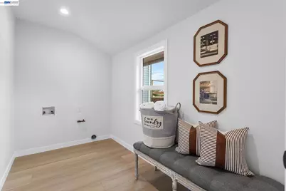 18367 Apricot Way, Castro Valley, CA 94546 - Photo 47