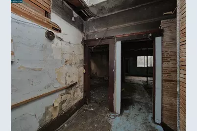 70 Liebig Street, San Francisco, CA 94112 - Photo 27