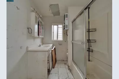 70 Liebig Street, San Francisco, CA 94112 - Photo 25