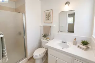24675 Townsend Ave, Hayward, CA 94544 - Photo 21