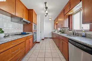 5709 Walnut St, Oakland, CA 94605 - Photo 7