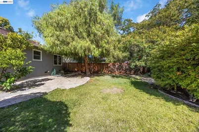 1942 6th St, Concord, CA 94519 - Photo 27