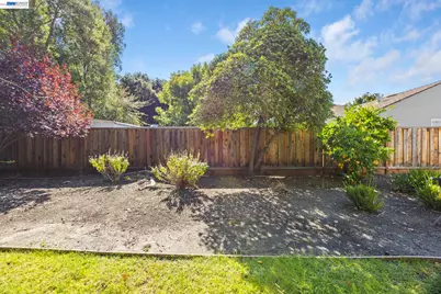 1942 6th St, Concord, CA 94519 - Photo 25