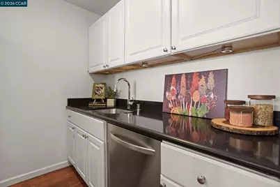 470 Civic Dr #505, Walnut Creek, CA 94596 - Photo 5