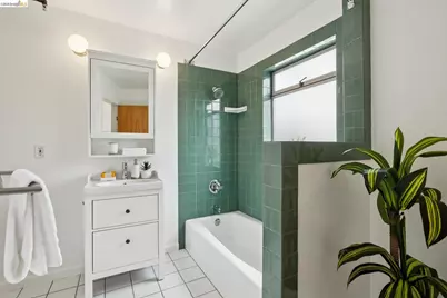 3113 Shattuck Ave #5, Berkeley, CA 94705 - Photo 21