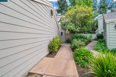 1931 Stratton Cir, Walnut Creek, CA 94598 - Photo 3