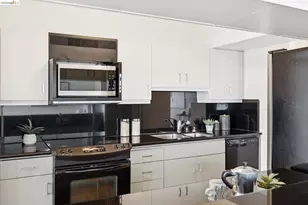 6363 Christie Ave, Emeryville, CA 94608 - Photo 17