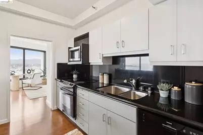 6363 Christie Avenue #2017, Emeryville, CA 94608 - Photo 21