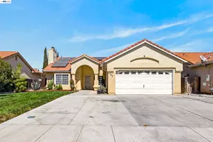 152 Chardonnay St, Los Banos, CA 93635 - Photo 1