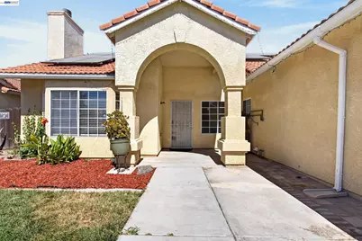 152 Chardonnay Street, Los Banos, CA 93635 - Photo 5
