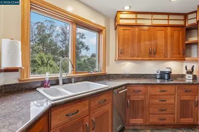 3906 Arbutus Ct, Hayward, CA 94542 - Photo 25