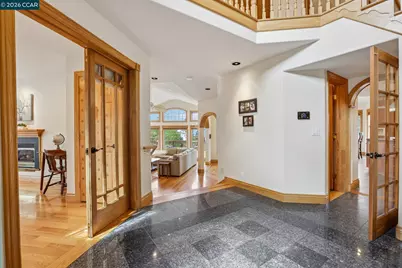 3906 Arbutus Ct, Hayward, CA 94542 - Photo 9