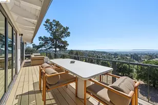 10592 Englewood Dr, Oakland, CA 94605 - Photo 51
