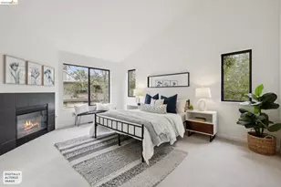 557 Hiller Dr, Oakland, CA 94618 - Photo 27