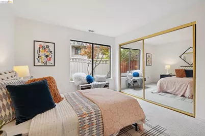 557 Hiller Dr, Oakland, CA 94618 - Photo 51